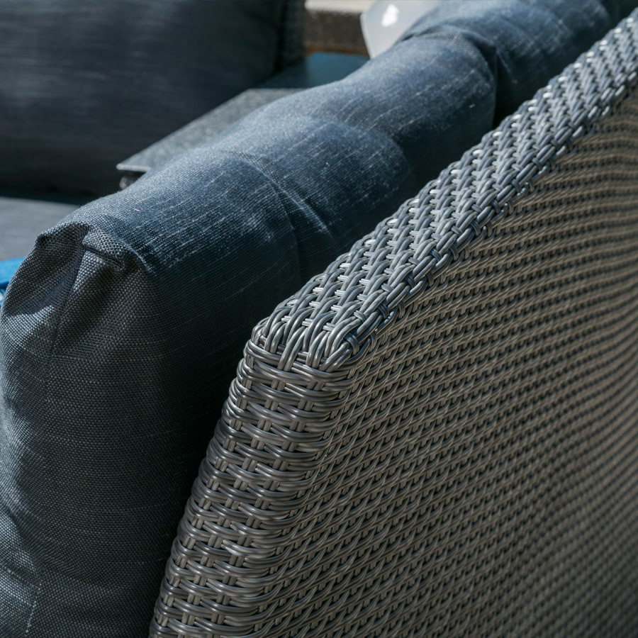 Royale sectional dining