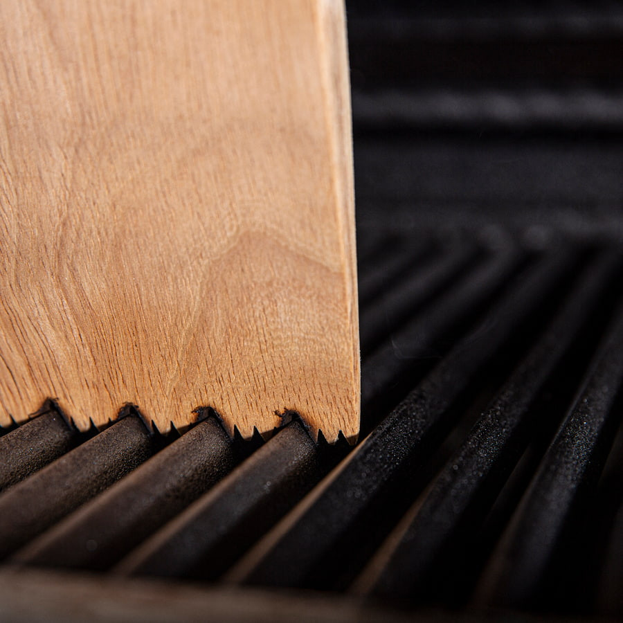Grattoir de barbecue en bois