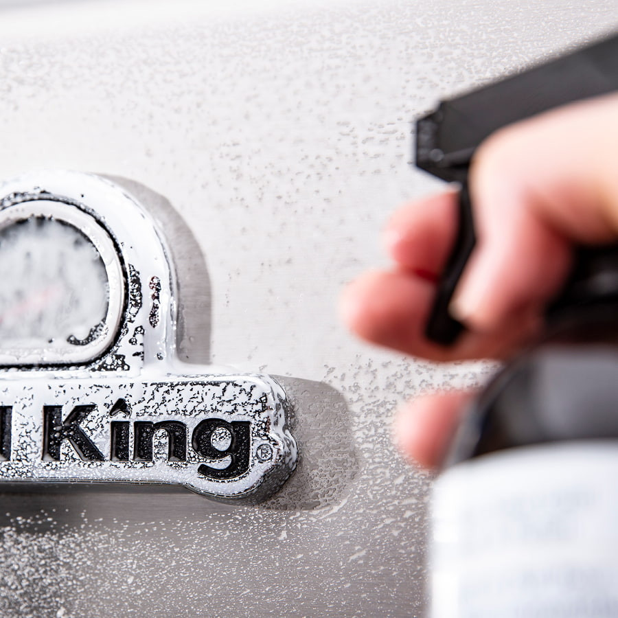 Stainless steel grill cleaner and polish