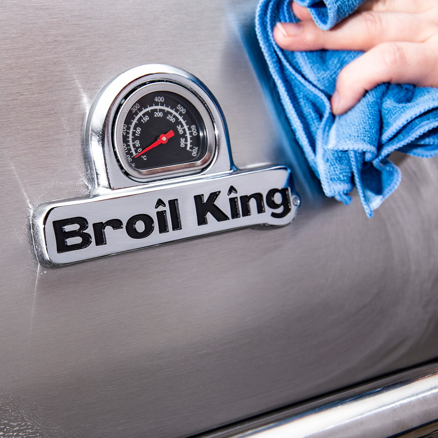 Stainless steel grill cleaner and polish