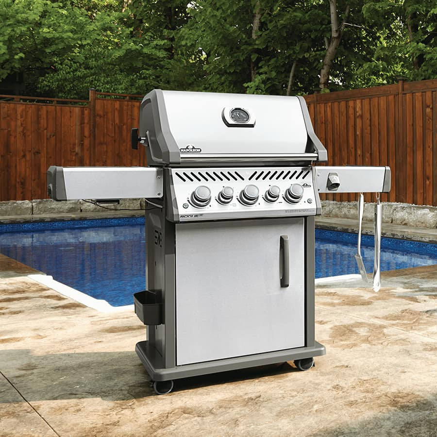 BBQ Napoleon Rogue SE 425 RSIB - 70 500  BTU