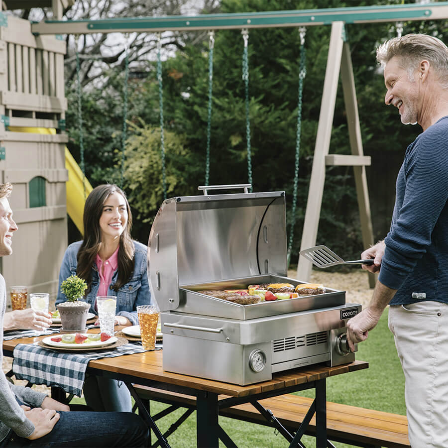 Coyote portable grill