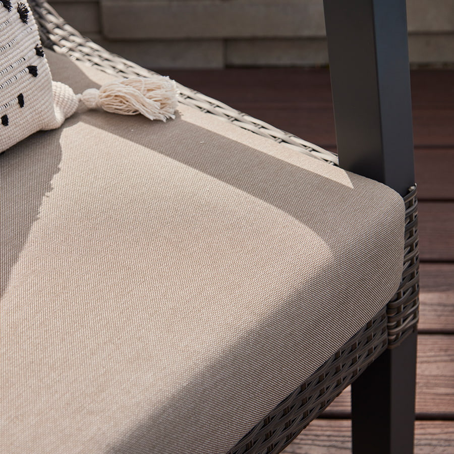 Laurence club recliner