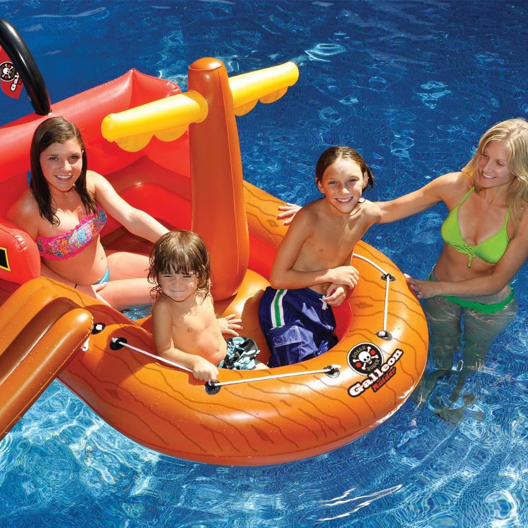 Flotteur de piscine en forme de galion