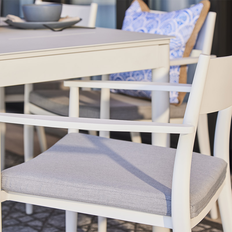 Nostra chair - White