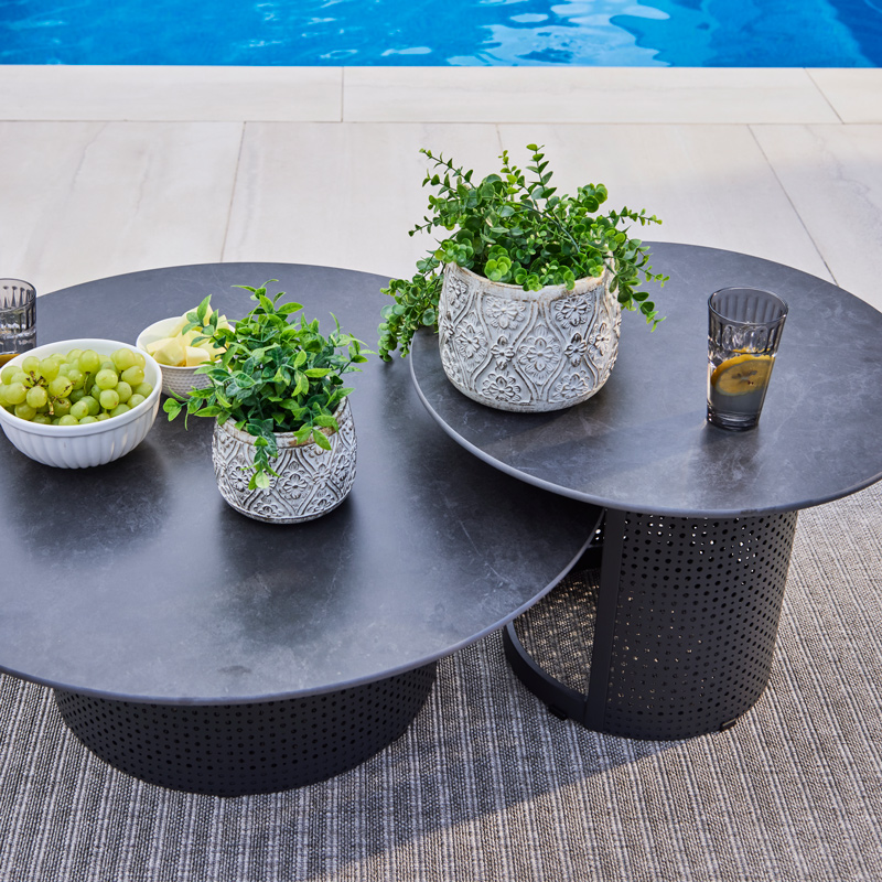 Set of 2 Moreno coffee tables Set of 2 Bahamas nesting tables