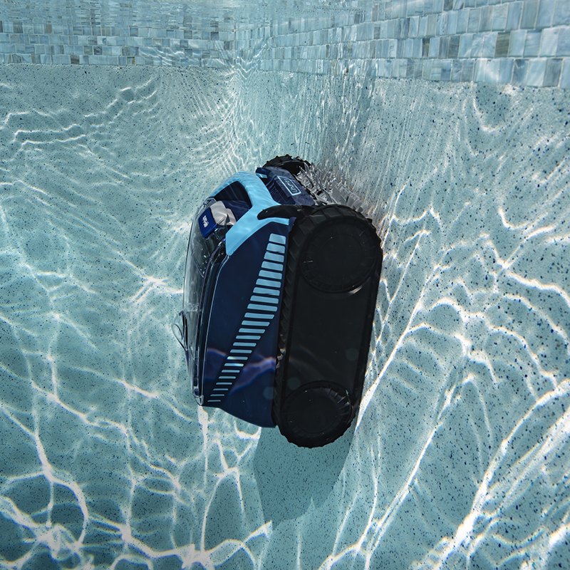 Polaris Freedom cordless robotic cleaner