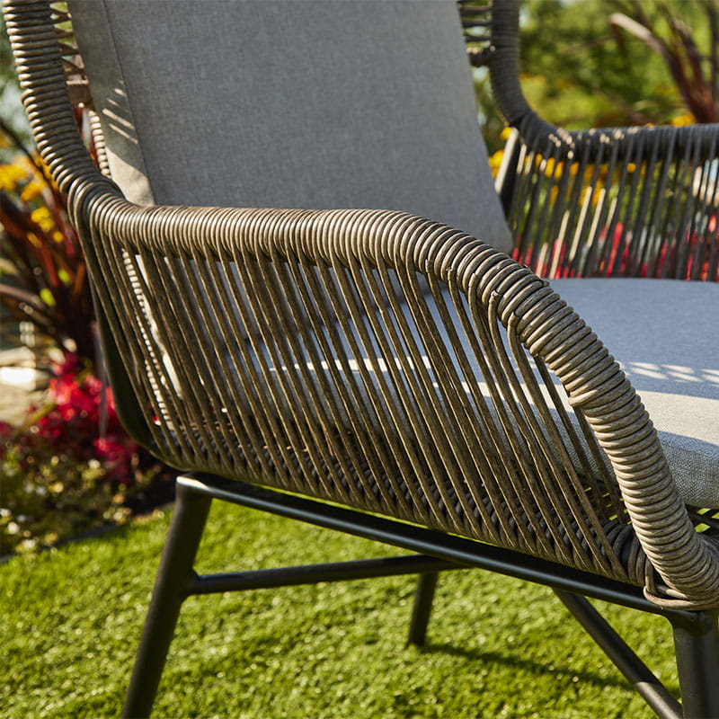 Belmont conversation set