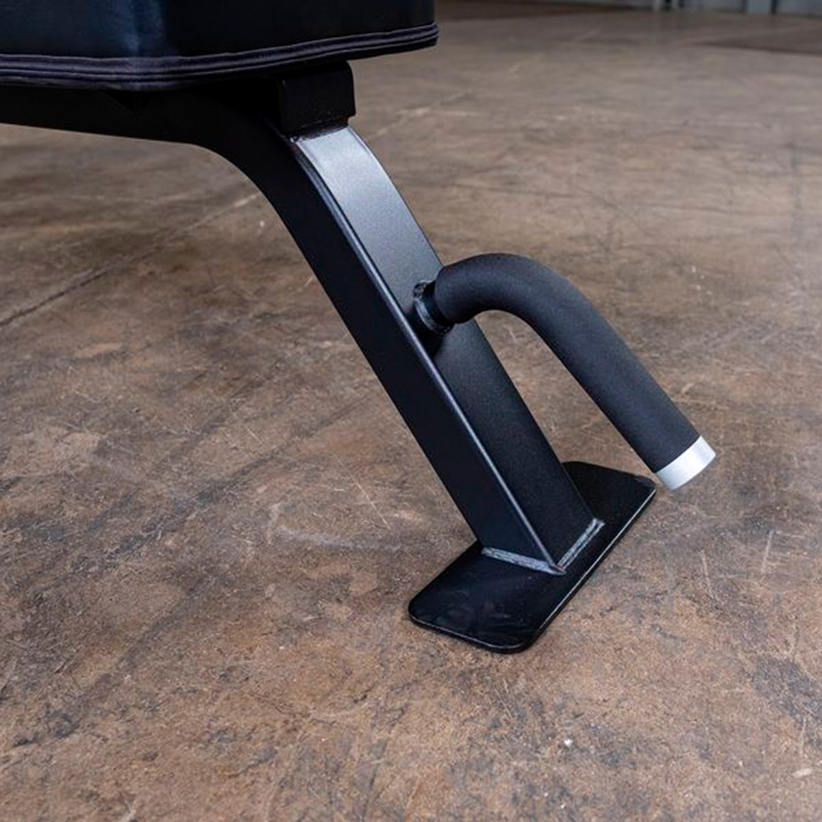 Banc d'entraînement utilitaire plat