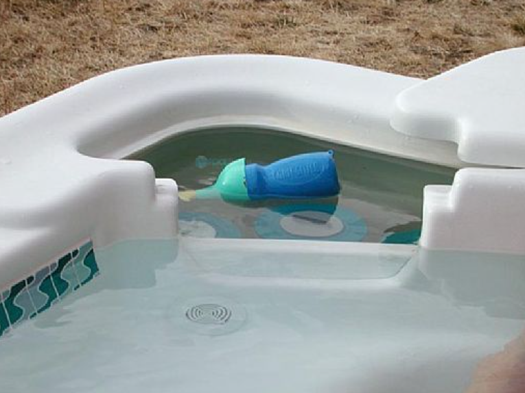 Water Tech Grit Gitter Cleaner in a Jar