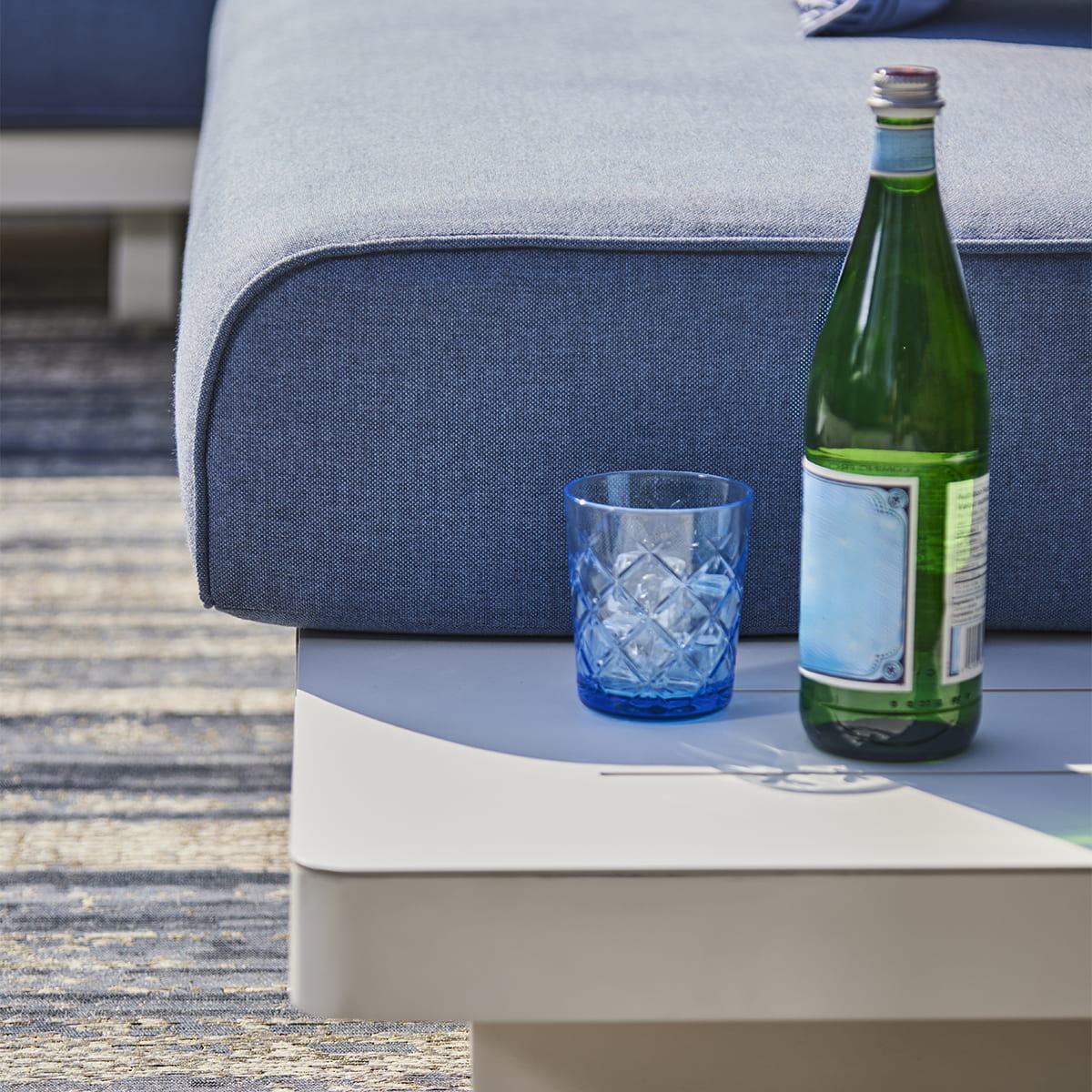 Manhattan Sectional - White