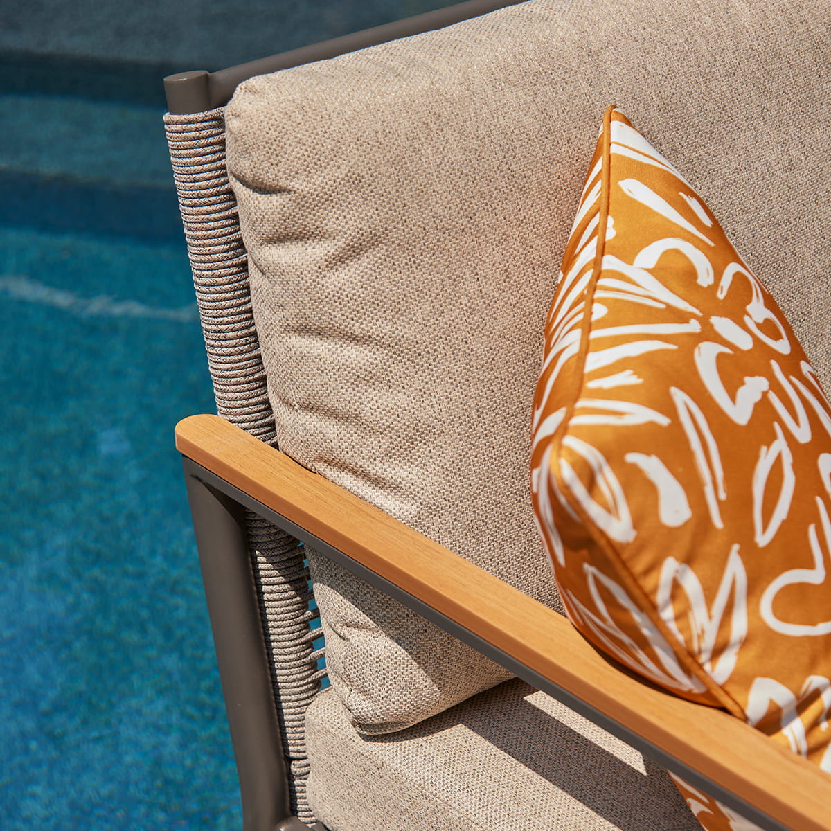 Bengal Conversation Set