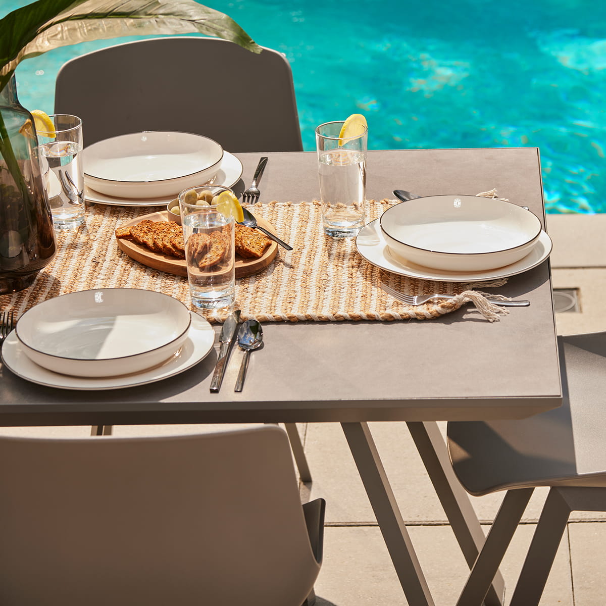 Dublin Dining Set – 6 Chairs and Table