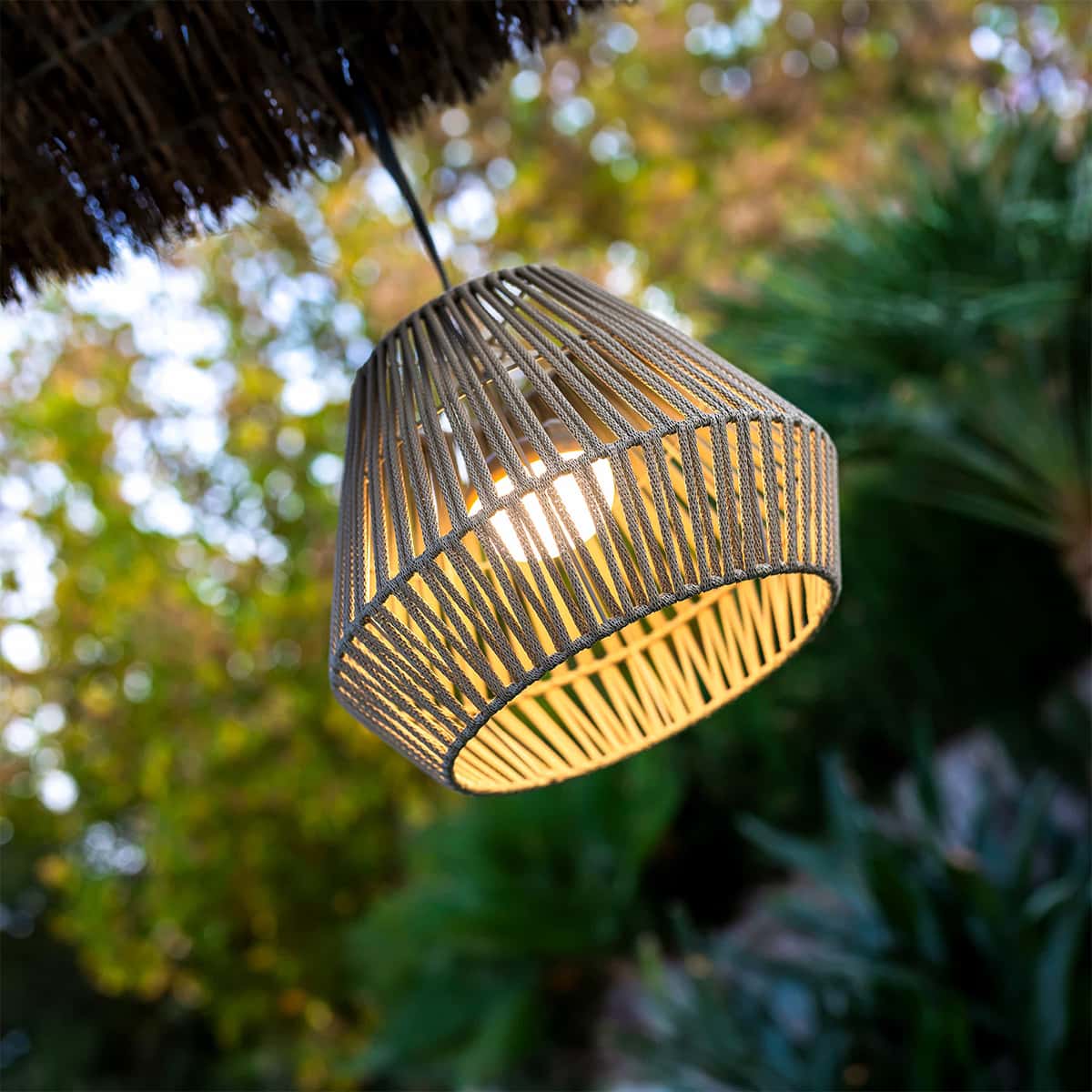 Outdoor Pendant Light - Conta