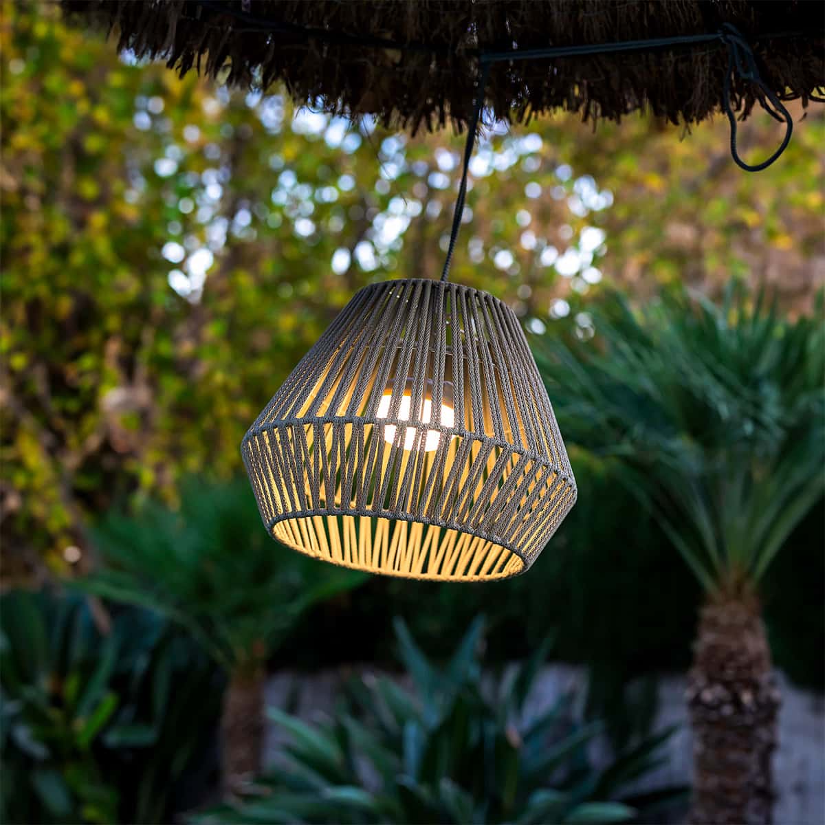Outdoor Pendant Light - Conta