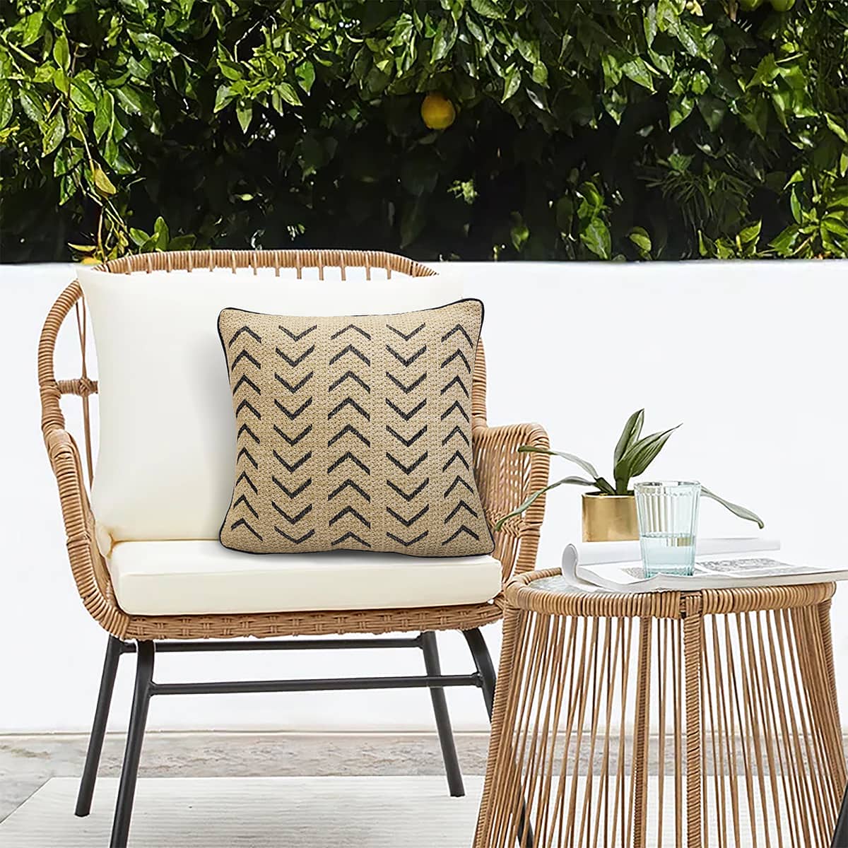 Coussin carré 18x18 po - Raffia Brodé Noir