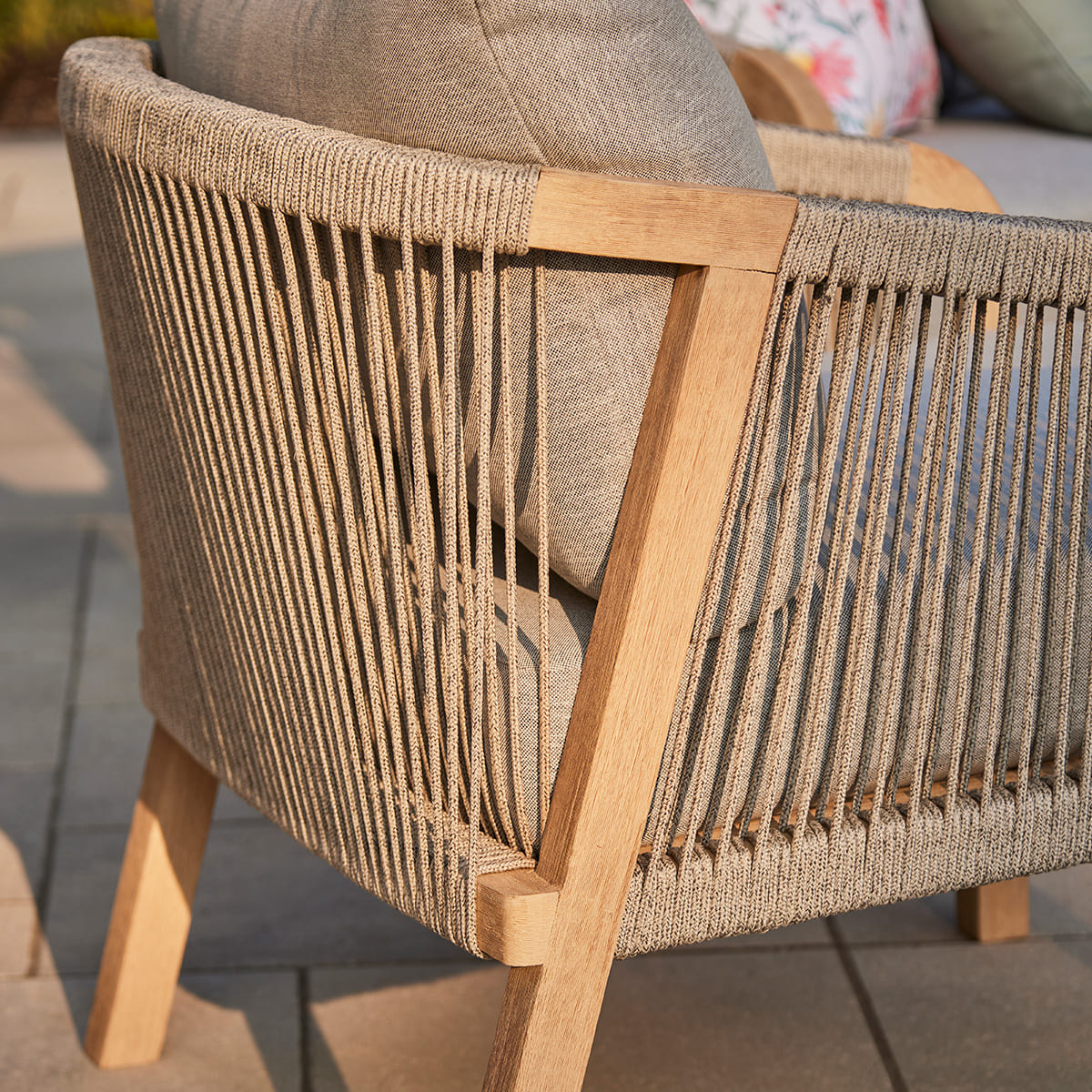 Rimini Conversation Set