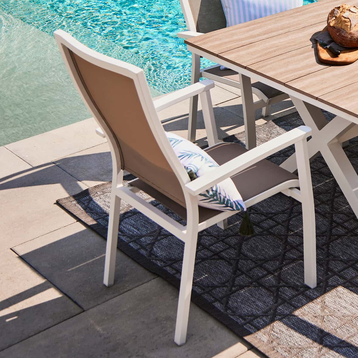 Provence dining set 6 Chairs and 1 Table 39'' x 79 - White