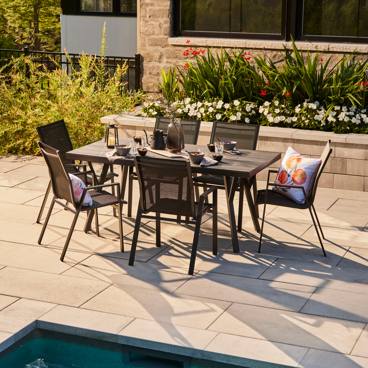 Ensemble à dîner Amor - 4 chaises et table 35