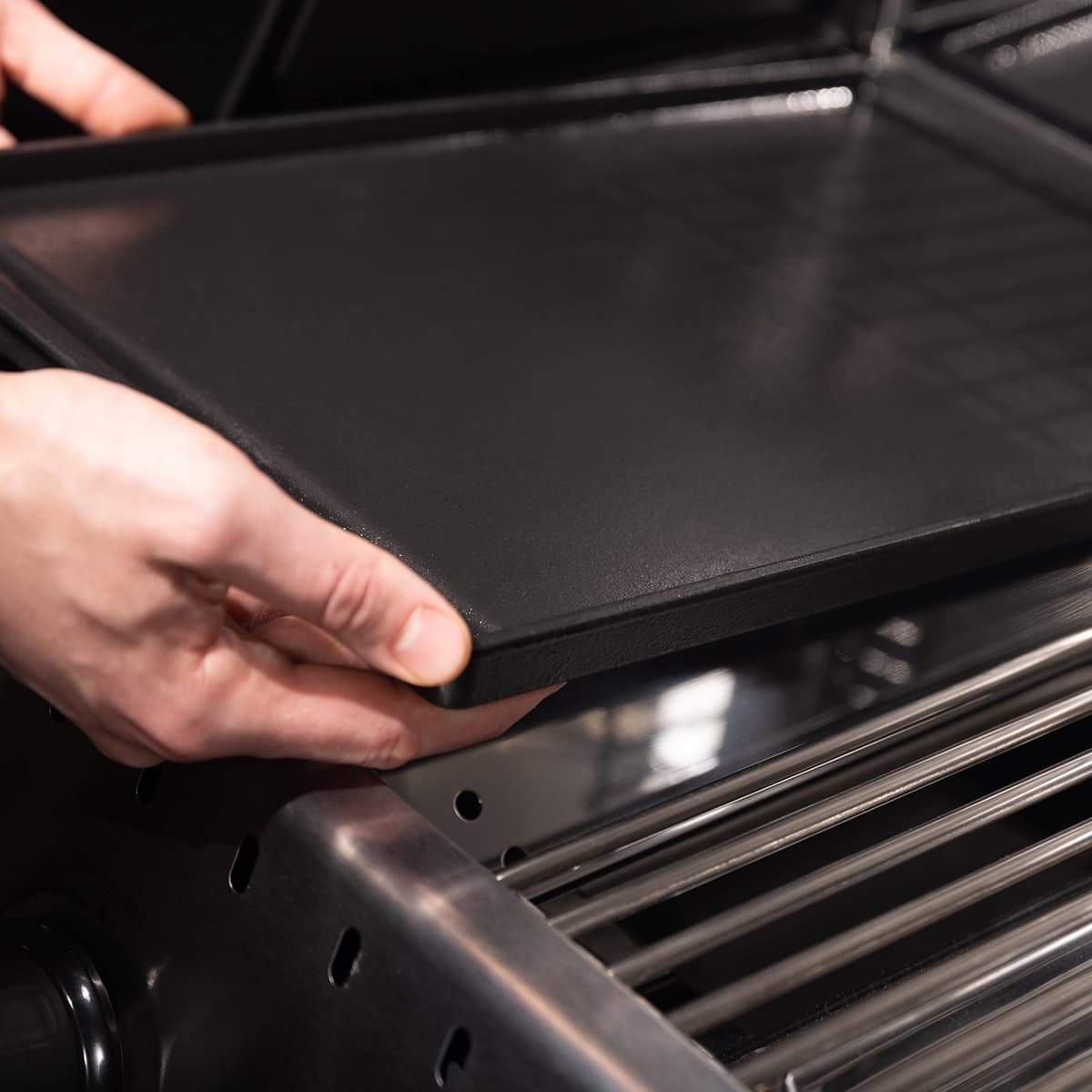 Cast Iron Plancha Exact Fit Ignite and Flame