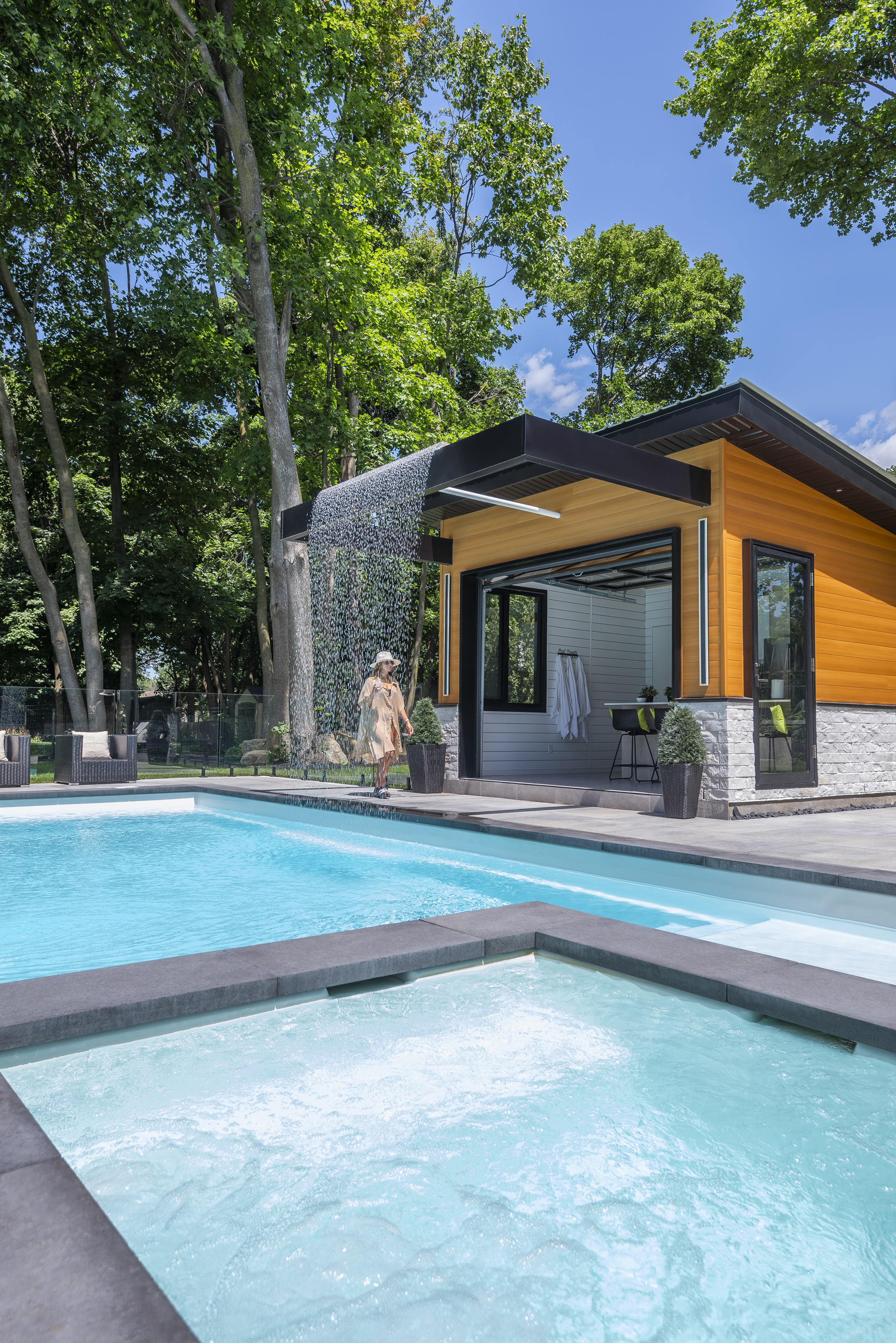 Aquarino Sapphire Pool