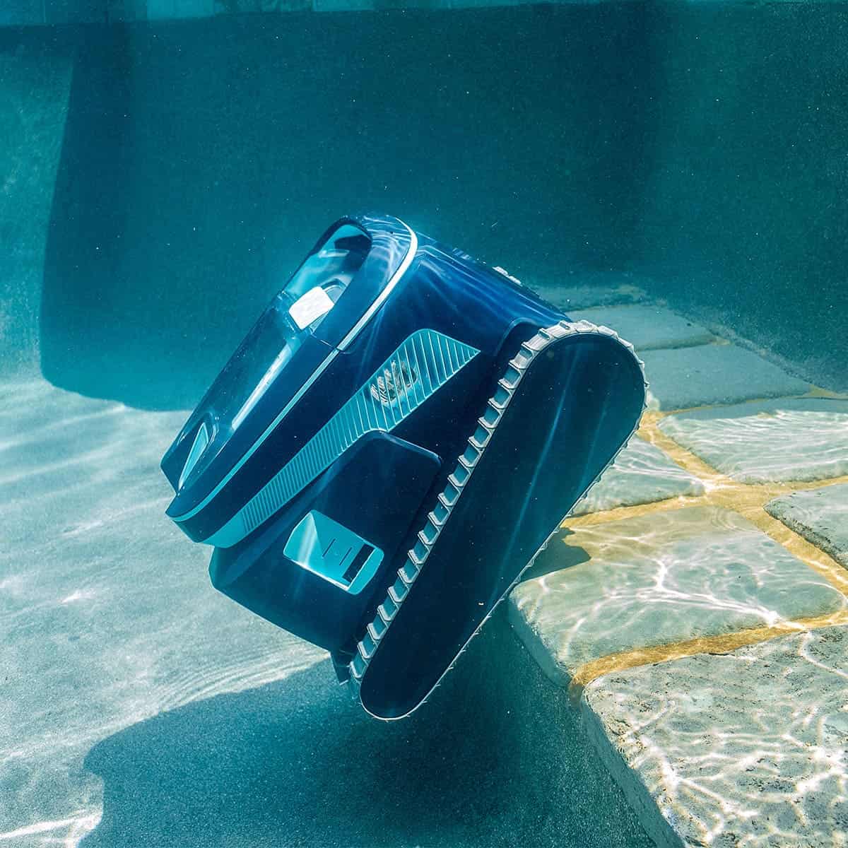 Cordless Cleaning Robot Liberty 600