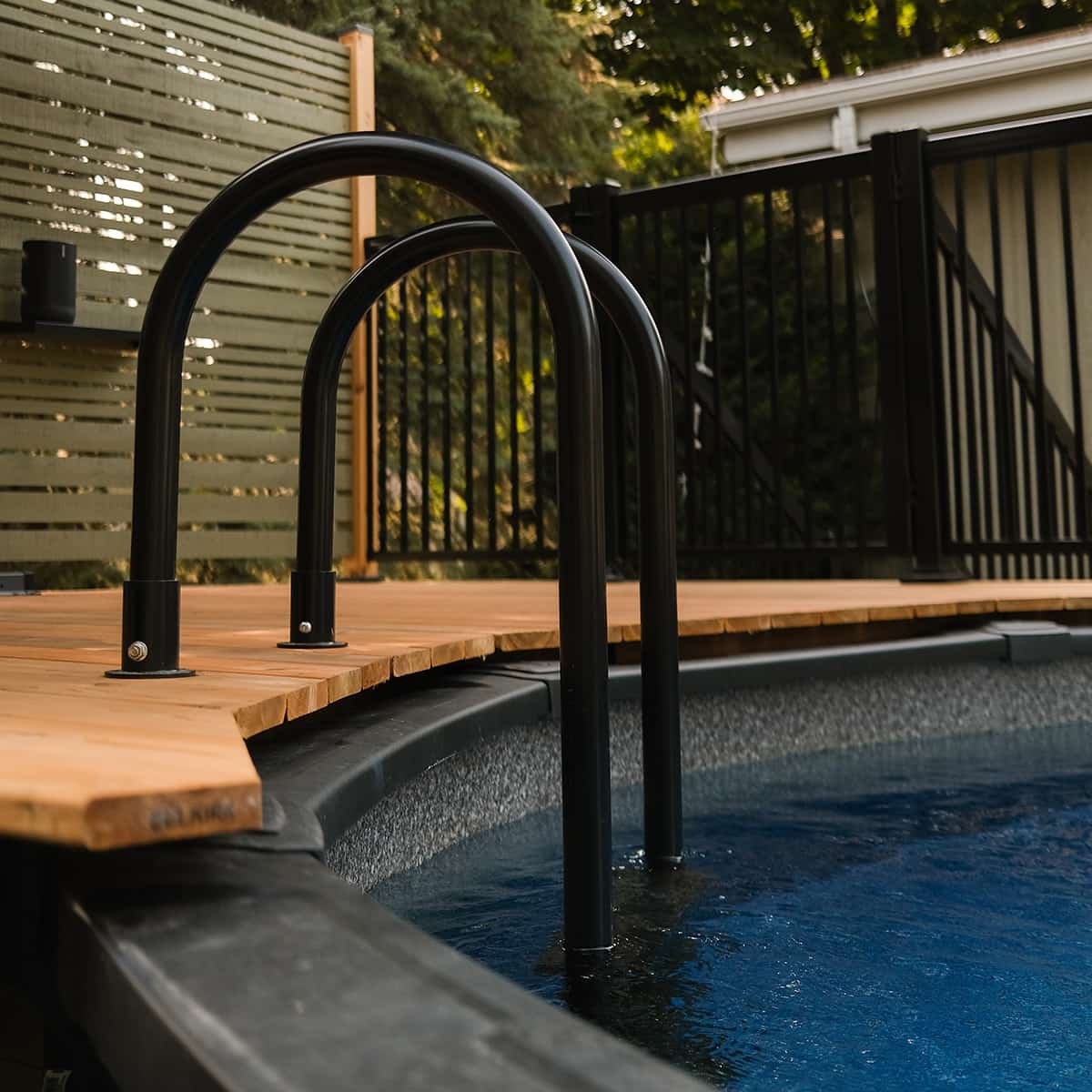 Above ground pool ladder - Black