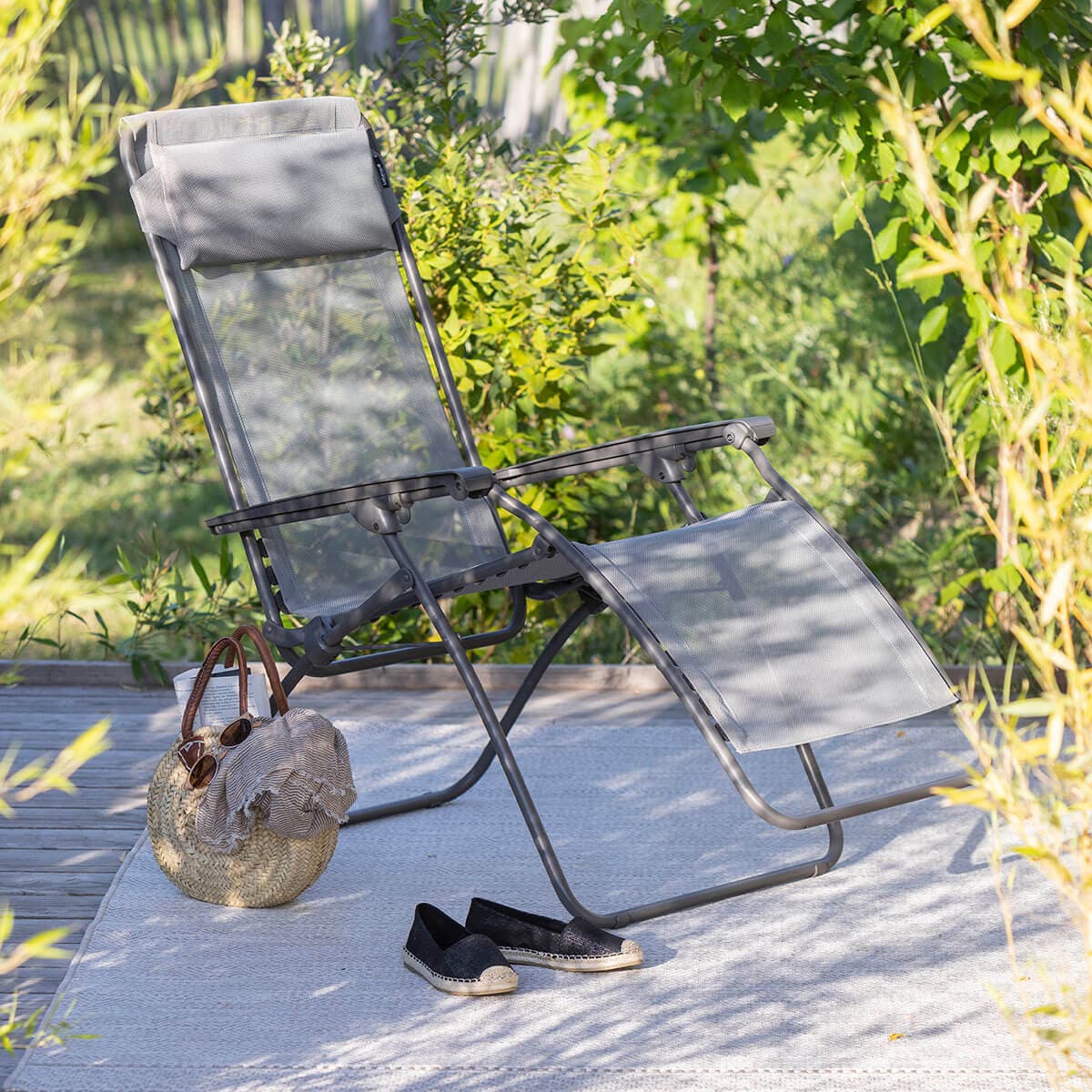 R-Clip Recliner - Earth