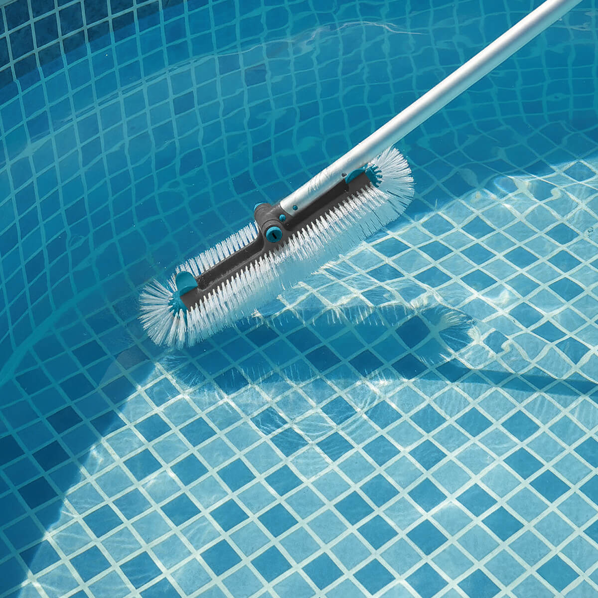 Brosse multi-côtés