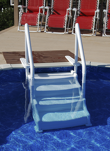 Marches pour piscines hors terre de 30 pouces Mighty