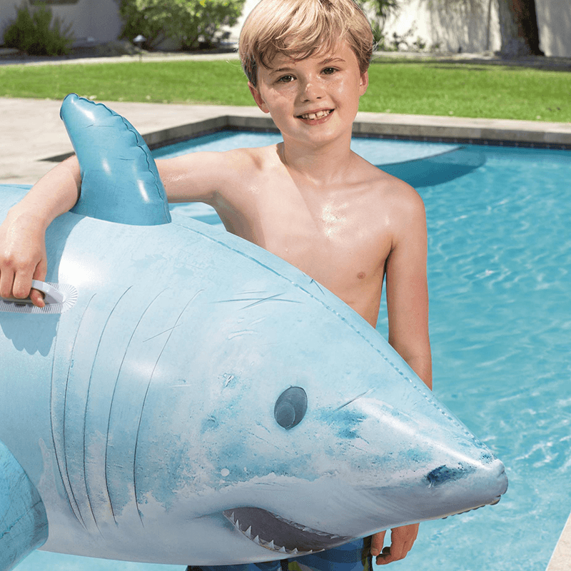 Requin gonflable réaliste de 6 pieds sur flotteur de piscine