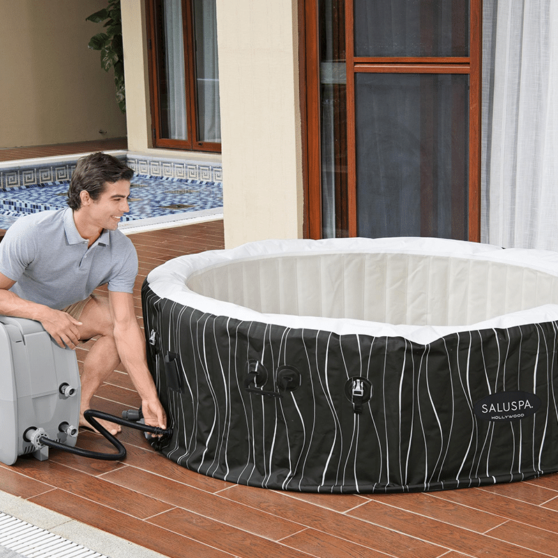 Spa gonflable pour 4 à 6 personnes Hollywood Airjet de Saluspa (77 x 26 pouces)