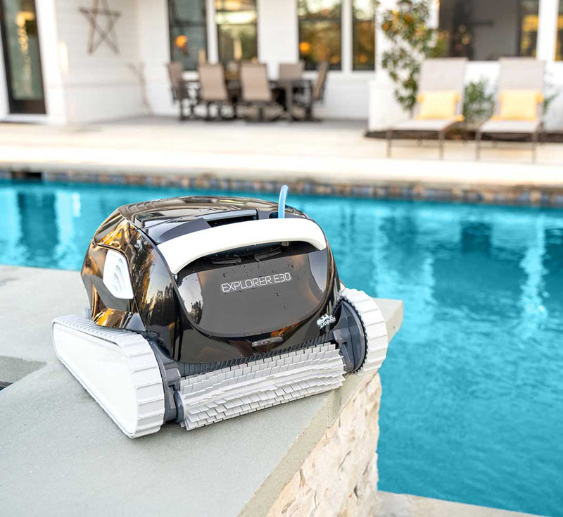 Robot nettoyeur de piscine Dolphin Explorer E30