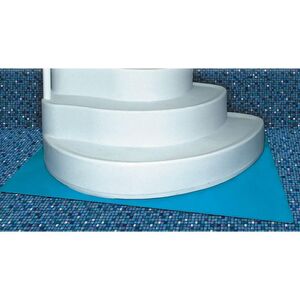 Tapis de protection pour marche de piscine